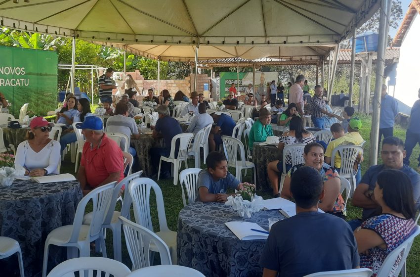 Para dar apoio aos produtores locais Prefeitura de Paracatu e Sebrae realizam Dia de Campo na Comunidade do Ribeirão