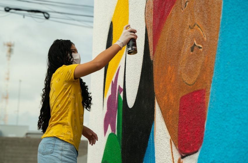  “Cores do amanhã” abre votação popular para grafite em escolas de Paracatu (MG) 
