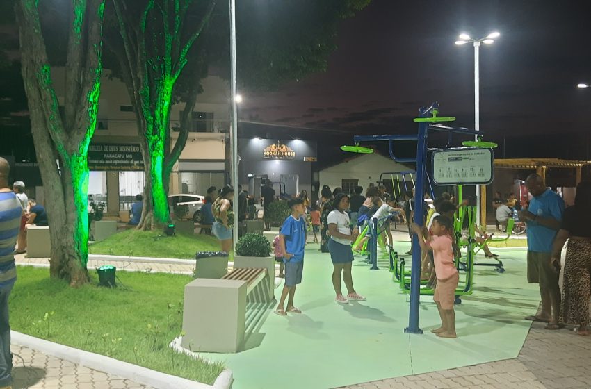 Reinauguração da Praça Júlia Camargos e assinatura do termo de cooperação do programa “Adote uma Praça”