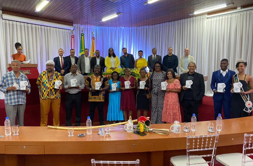  Entrega do Troféu Aureliano Lopes dentro das ações da Semana de Promoção da Igualdade Racial de Paracatu