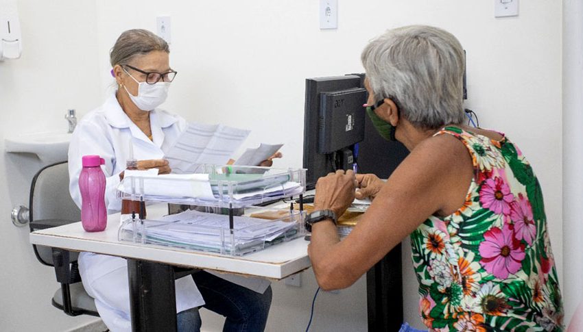  Sob efeitos da pandemia, consumo de bens e serviços de saúde cai 4,4% em 2020, mas cresce 10,3% em 2021