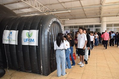 Escolas já podem se inscrever para participar da Mostra de Profissões #VemPraUFVJM 2025
