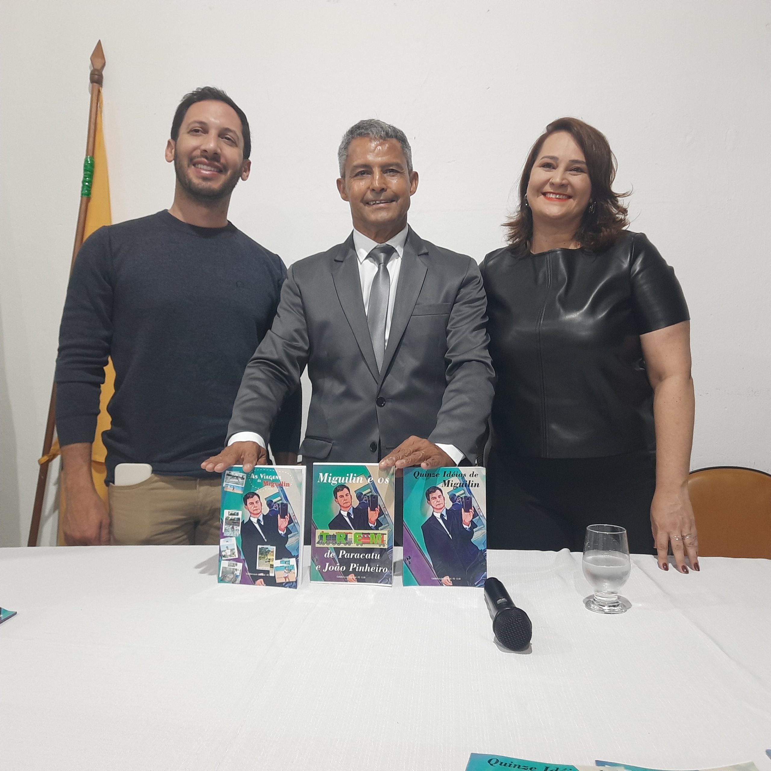 O advogado e escritor Miguel Francisco do Sêrro lança livro na Academia de Letras do Noroeste de Minas