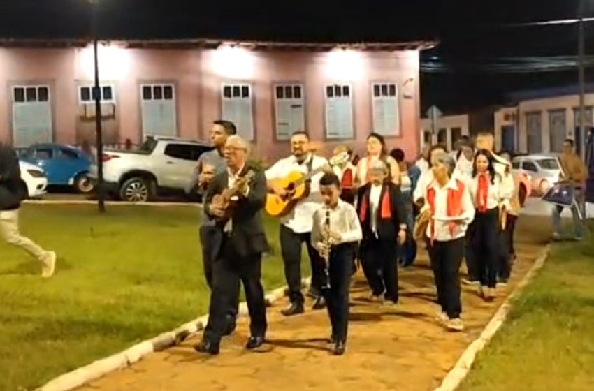 Paracatu celebra Santo Antônio com fé, música e tradição pelas ruas do Centro Histórico