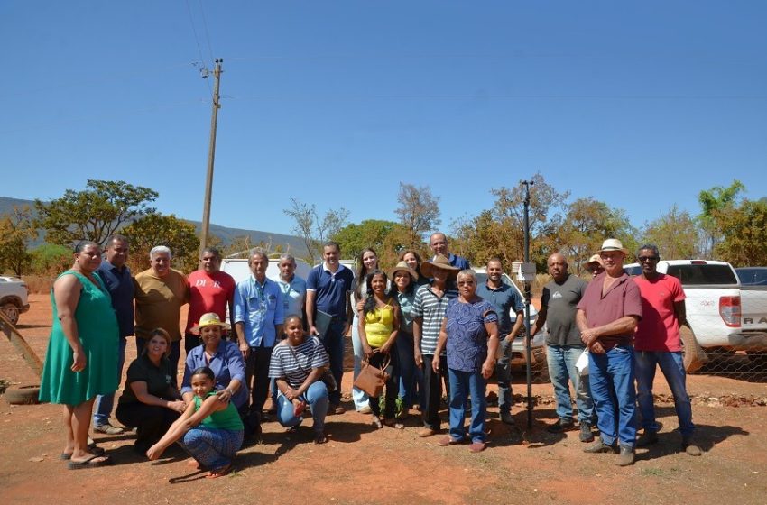  Agricultores do Nordeste goiano recebem estações meteorológicas e aplicativo do projeto em fruticultura irrigada
