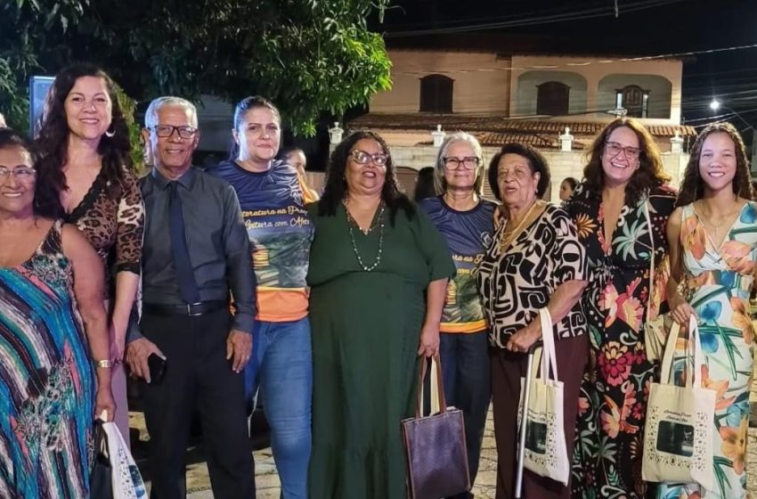  Literatura na Praça: quando a cidade aprende a ler com o coração