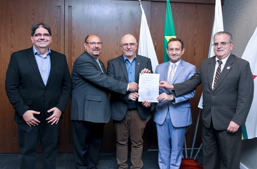  TJMG e Unimed assinam termo voltado às soluções pré-processuais