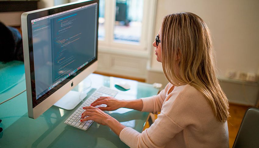  Setor de serviços em Minas Gerais recua 0,1% em fevereiro